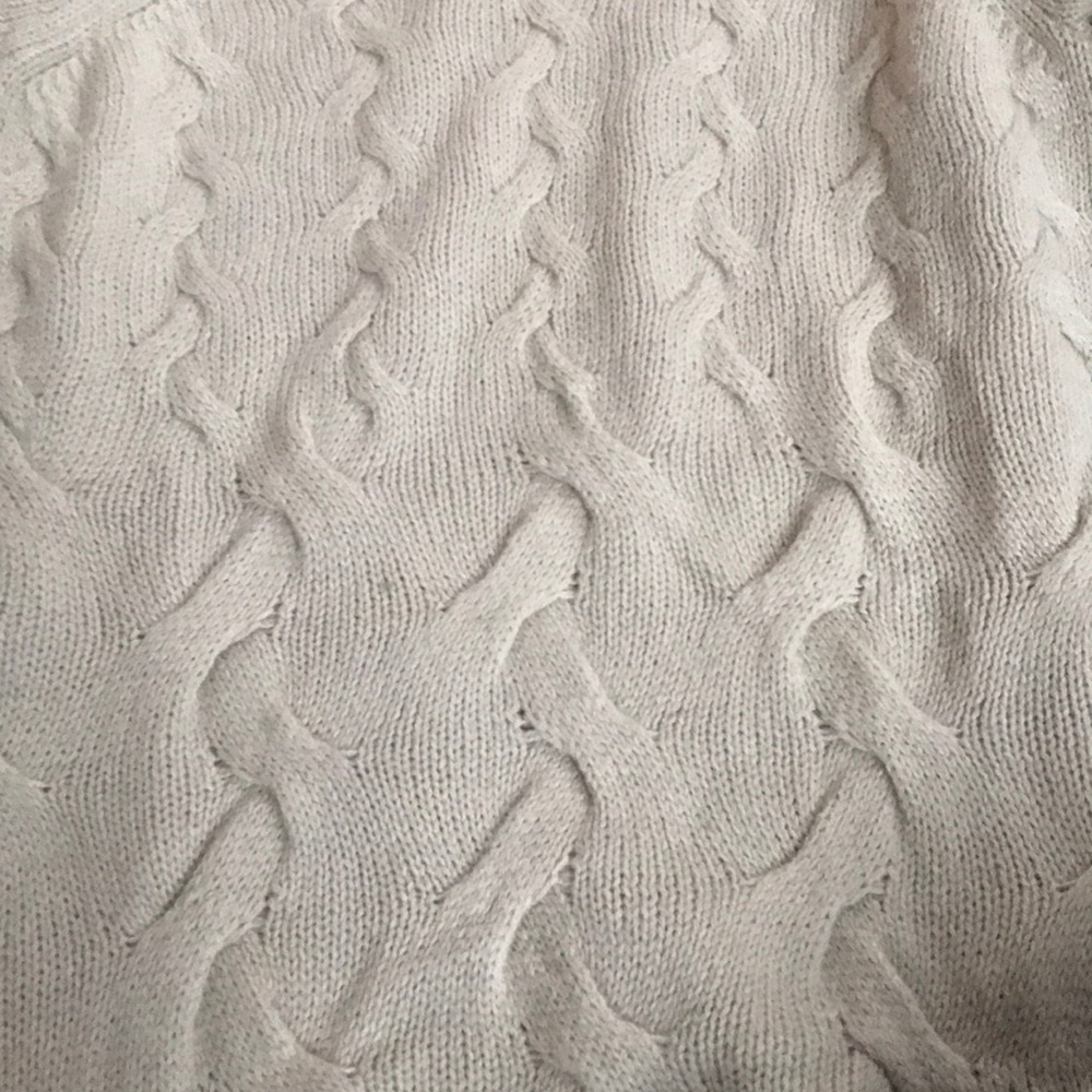 Tan sweater - Picture 3 of 3